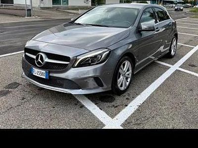 Usata Mercedes A180 2017 Grigio Berlina