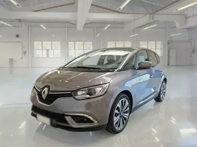 Usata Renault Scenic E-Tech Business 140 CV (102 kW) 2022 Monovolume