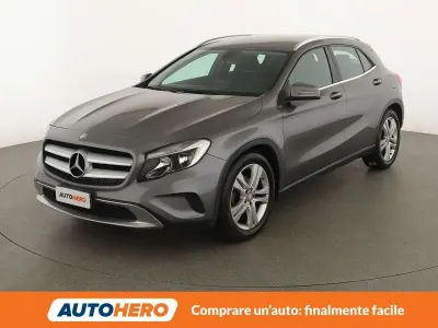 Usata Mercedes GLA200 136 CV (100 kW) 2016 Grigio SUV