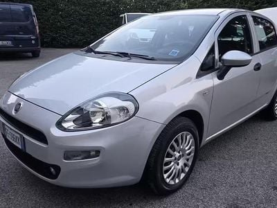 Usata Fiat Punto Lounge 77 CV (56 kW) 2016 Grigio Utilitaria