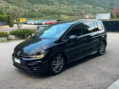 Usata VW Touran Executive 150 CV (110 kW) 2020 Grigio Monovolume
