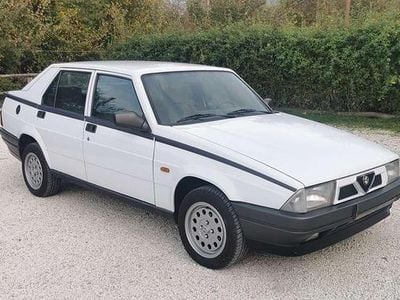 Bianco Usata 1989 Alfa Romeo 75 Berlina | 8000 €