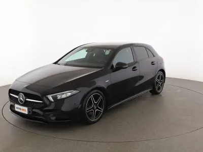 Occasion Mercedes A180 AMG line 116 ch (85 kW) 2021 Noir