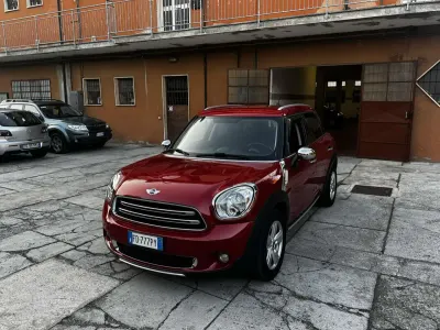 Usata Mini Countryman Business 90 CV (66 kW) 2016 Rosso SUV