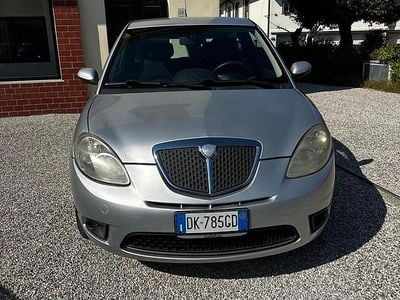 Usata Lancia Ypsilon 60 CV (44 kW) 2008 Grigio Utilitaria