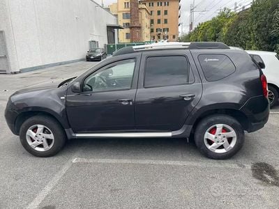 Usata Dacia Duster Lauréate 110 CV (80 kW) 2011 Nero SUV