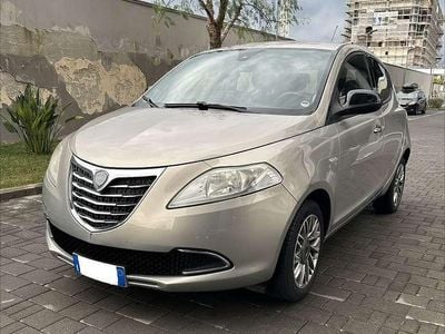 Usata Lancia Ypsilon Gold 69 CV (50 kW) 2012 Utilitaria
