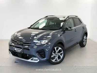Usata Kia Stonic GT-Line 101 CV (74 kW) 2022 Grigio SUV
