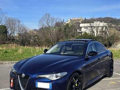 Usata Alfa Romeo Giulia Business 179 CV (131 kW) 2017 Blu/azzurro Berlina