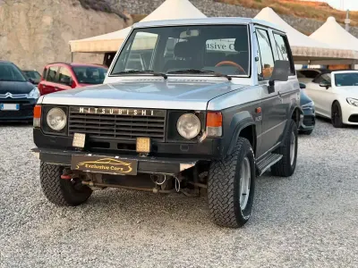 Usata Mitsubishi Pajero Top 84 CV (61 kW) 1988 Grigio SUV
