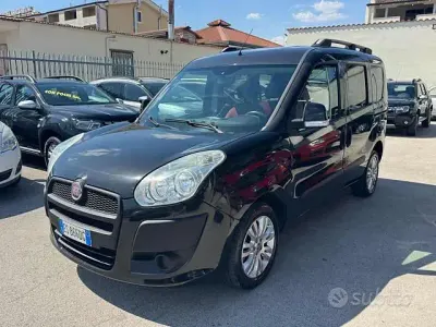 Usata Fiat Doblò Emotion 120 CV (88 kW) 2013 Grigio Monovolume
