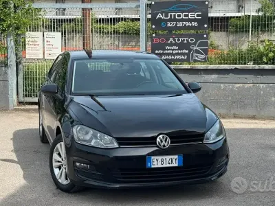Second-hand VW Golf VII Comfortline 110 CP (80 kW) 2015 Negru Berlinǎ