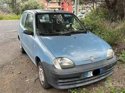 Usata Fiat 600 54 CV (39 kW) 2009 Blu Utilitaria