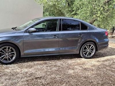 Usata VW Jetta 105 CV (77 kW) 2011 Argento Berlina