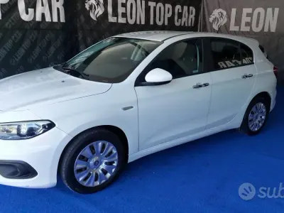 Gebraucht Fiat Tipo Easy 120 PS (88 kW) 2016 Weiß Limousine