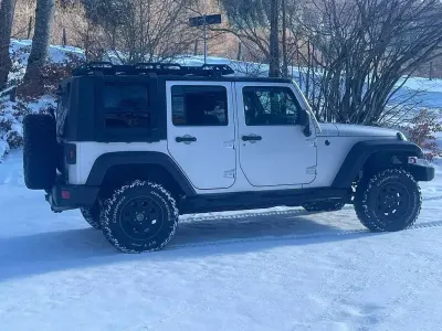 Usata Jeep Wrangler Unlimited 177 CV (130 kW) 2009 Grigio SUV