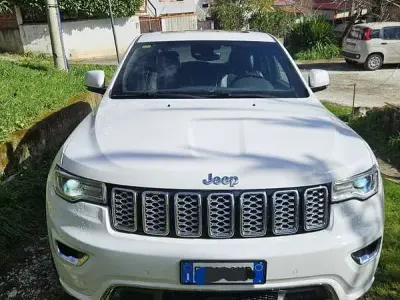 Usata Jeep Grand Cherokee Overland 250 CV (183 kW) 2017 Bianco SUV