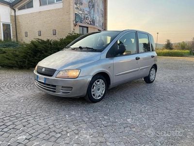 Usata Fiat Multipla Dynamic 120 CV (88 kW) 2005 Grigio Monovolume