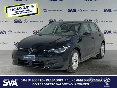 Usata VW Golf VIII Life 116 CV (85 kW) 2025 Deep black Berlina
