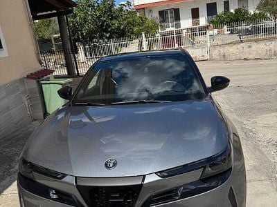 Usata Alfa Romeo Junior Edizione Speciale 136 CV (100 kW) 2025 Grigio SUV