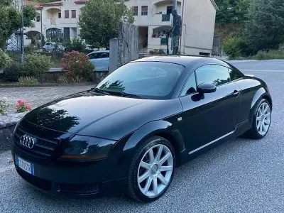 Usata Audi TT 150 CV (110 kW) 2004 Nero Coupé