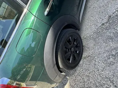 Usata Mini Cooper 122 CV (89 kW) 2018 Verde Utilitaria