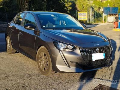 Usata Peugeot 208 101 CV (74 kW) 2022 Grigio Utilitaria