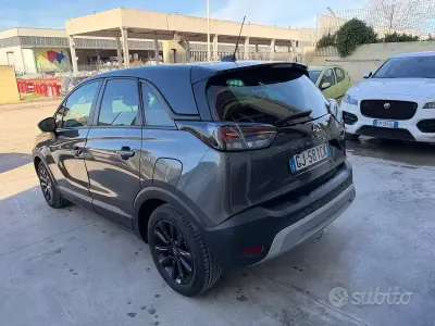 Usata Opel Crossland Design & Tech 83 CV (61 kW) 2022 Grigio SUV