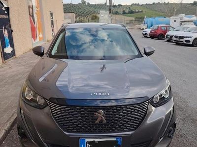 Usata Peugeot 2008 110 CV (80 kW) 2022 SUV