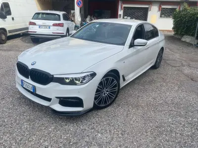 Usata BMW 520 Sport Line 190 CV (139 kW) 2017 Bianco Berlina