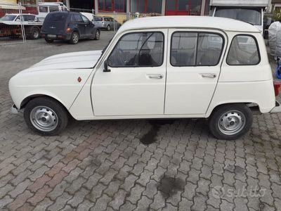 Renault R4