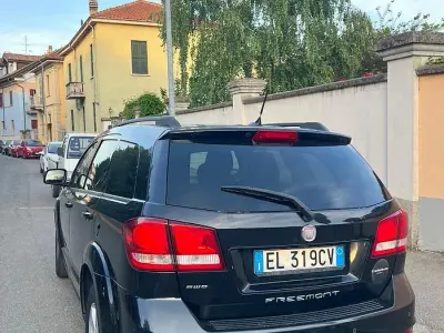 Usata Fiat Freemont 170 CV (125 kW) 2012 Nero SUV