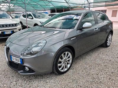 Usata Alfa Romeo Giulietta Super 120 CV (88 kW) 2019 Giallo Utilitaria