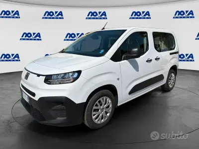 Usata Fiat Doblò 131 CV (96 kW) 2024 Bianco Monovolume