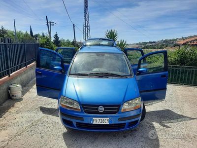 Usata 2005 Fiat Idea Emotion Monovolume | 2750 € (Buon prezzo)