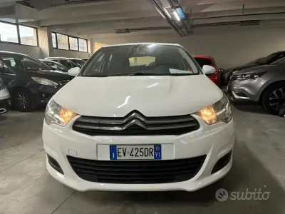 Gebraucht Citroën C4 Seduction 92 PS (67 kW) 2014 Weiß Van