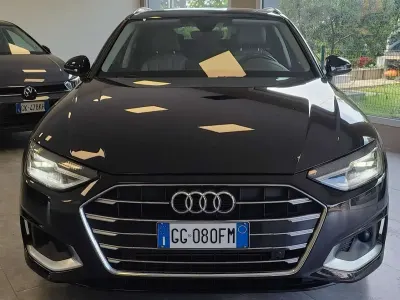 Usado Audi A4 Business 170 CV (125 kW) 2022 Negro Familiar