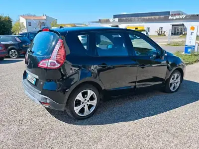 Usata Renault Scenic E-Tech 73 kW (100 CV) 2011 SUV