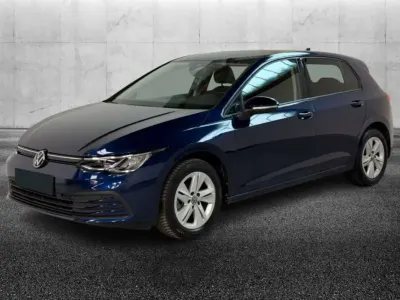 Usata VW Golf Life 116 CV (85 kW) 2023 Blu/azzurro Monovolume