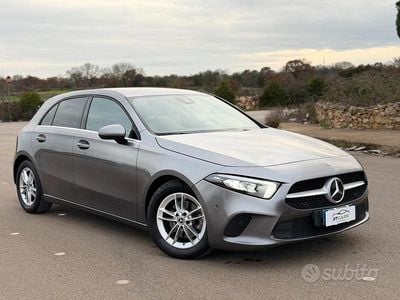 Usata Mercedes A180 Executive 116 CV (85 kW) 2019 Grigio Berlina