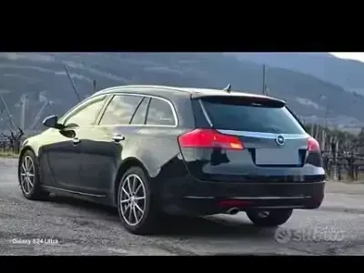 Usata Opel Insignia 160 CV (117 kW) 2010 Nero Station wagon