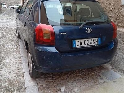 Usata Toyota Corolla 2003 Blu Berlina
