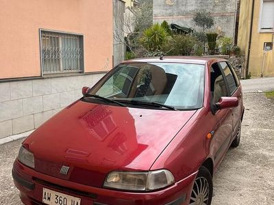 Usata Fiat Punto 86 CV (63 kW) 1997 Rosso Berlina