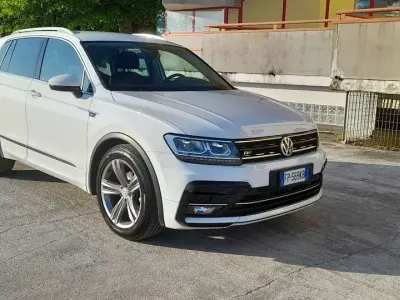 Usata VW Tiguan Sport 116 CV (85 kW) 2018 Bianco SUV