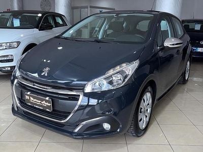 Usata Peugeot 208 Allure 74 CV (54 kW) 2017 Grigio Utilitaria