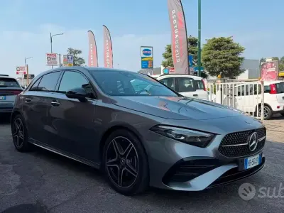 Usata Mercedes A200 AMG Line Premium 150 CV (110 kW) 2023 Grigio Berlina