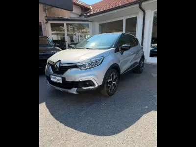 Usata Renault Captur 90 CV (66 kW) 2019 Grigio SUV