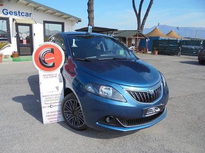 Usata Lancia Ypsilon Gold 69 CV (50 kW) 2022 Blu Utilitaria