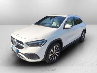 Usata Mercedes GLA180 116 CV (85 kW) 2023 Bianco SUV