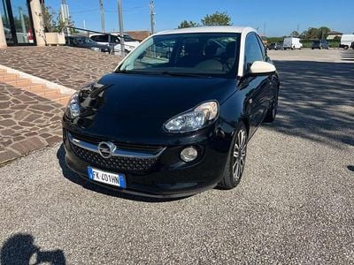 Usata Opel Adam Glam 70 CV (51 kW) 2018 Nero Utilitaria